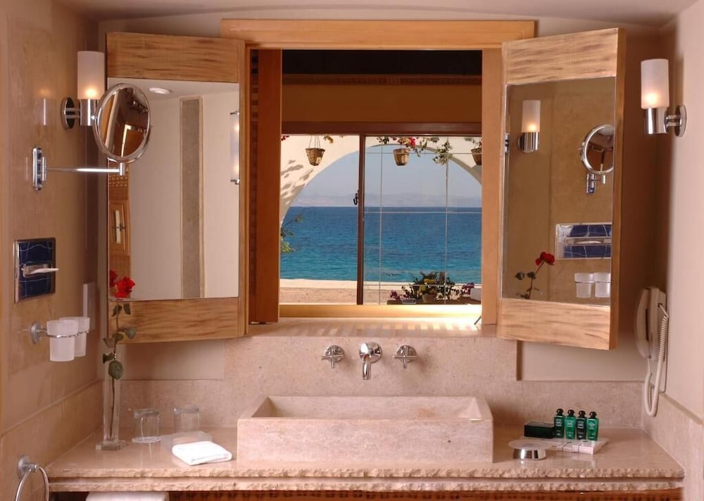Executive Suite, Balcony, Sea View photo 2