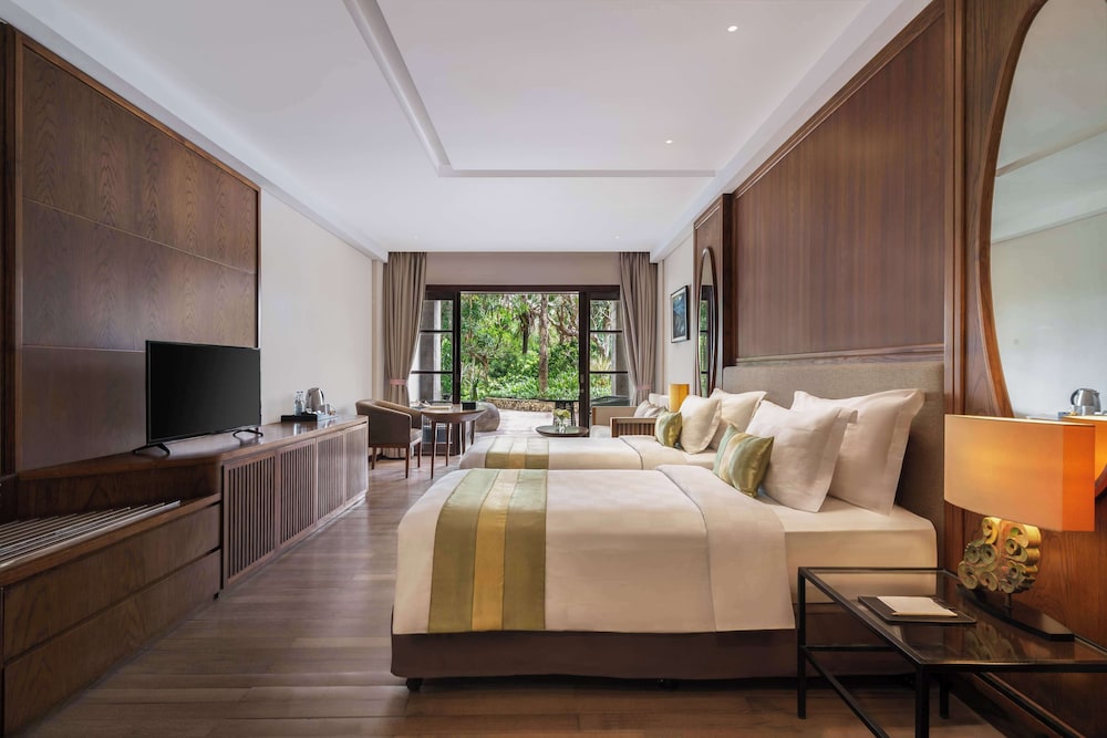 Deluxe Room, 2 Twin Beds, Bathtub (Balcony) photo 1