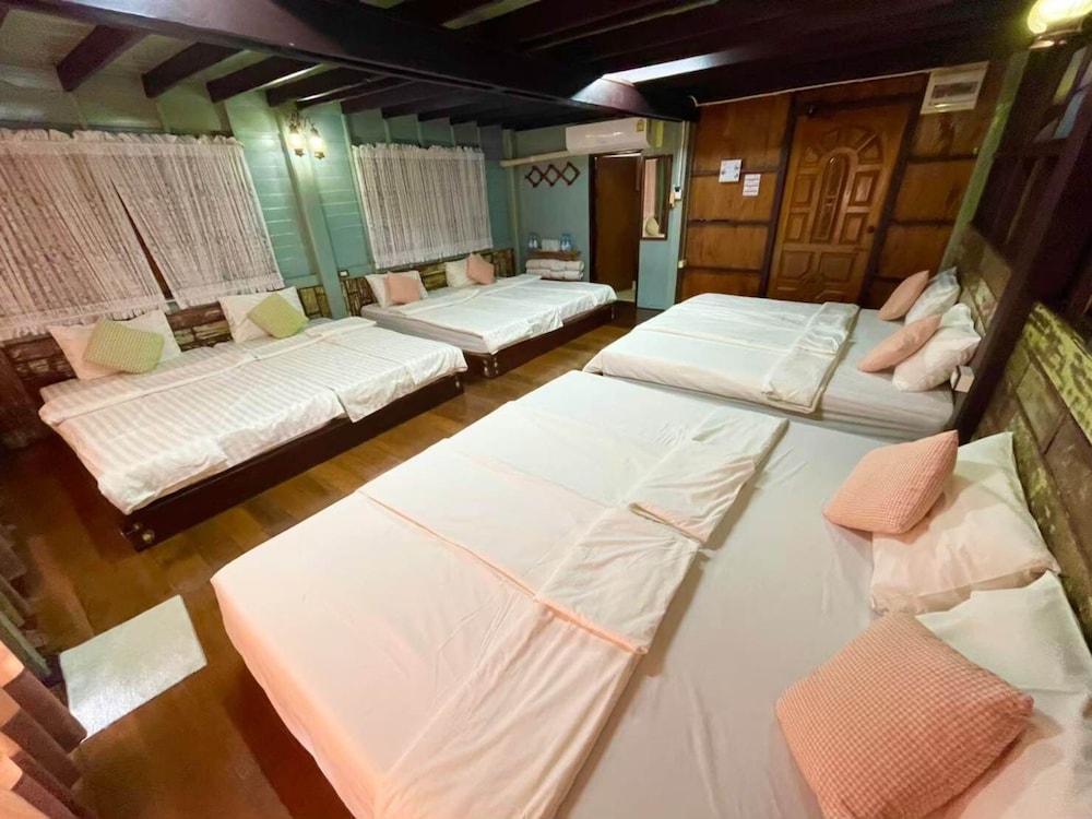 Family Shared Dormitory, Multiple Beds, Non Smoking, Patio photo 3