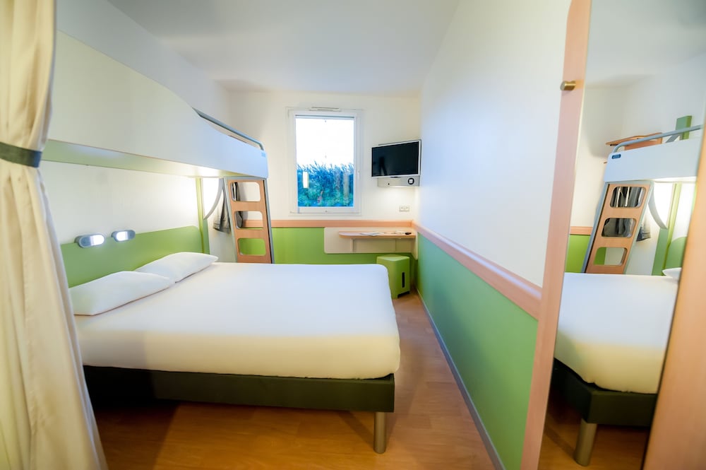 Triple Room, Multiple Beds - Photo 3