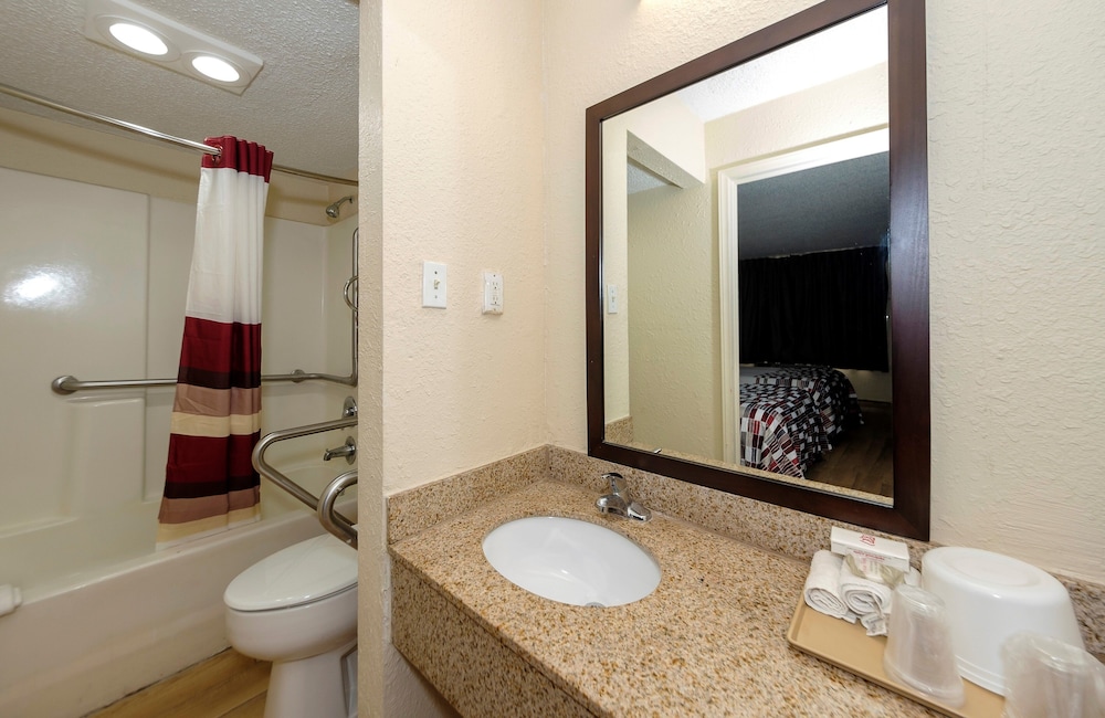 Standard Room, 2 Double Beds, Accessible, Non Smoking