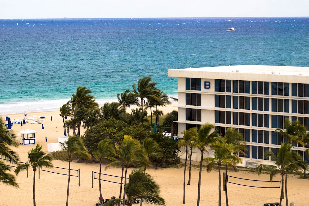 Suite, 1 King Bed with Sofa bed, Balcony, Oceanfront (Posh Balcony One Bedroom Ocean Front) - Photo 9
