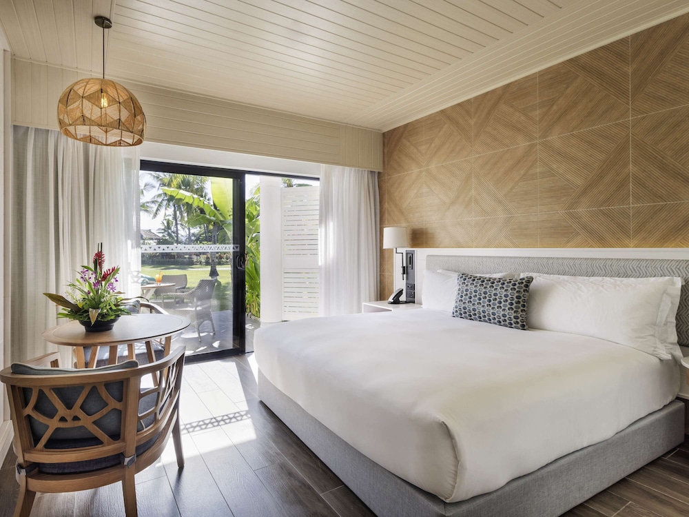 Family Room (Luxury - 1 Queen Bed, 2 tier Bunk Bed) photo 3