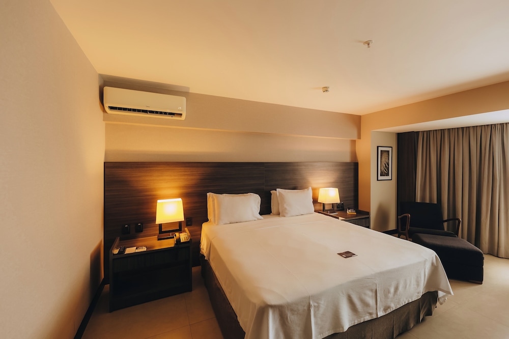 Deluxe Room, 1 King Bed, Sea View