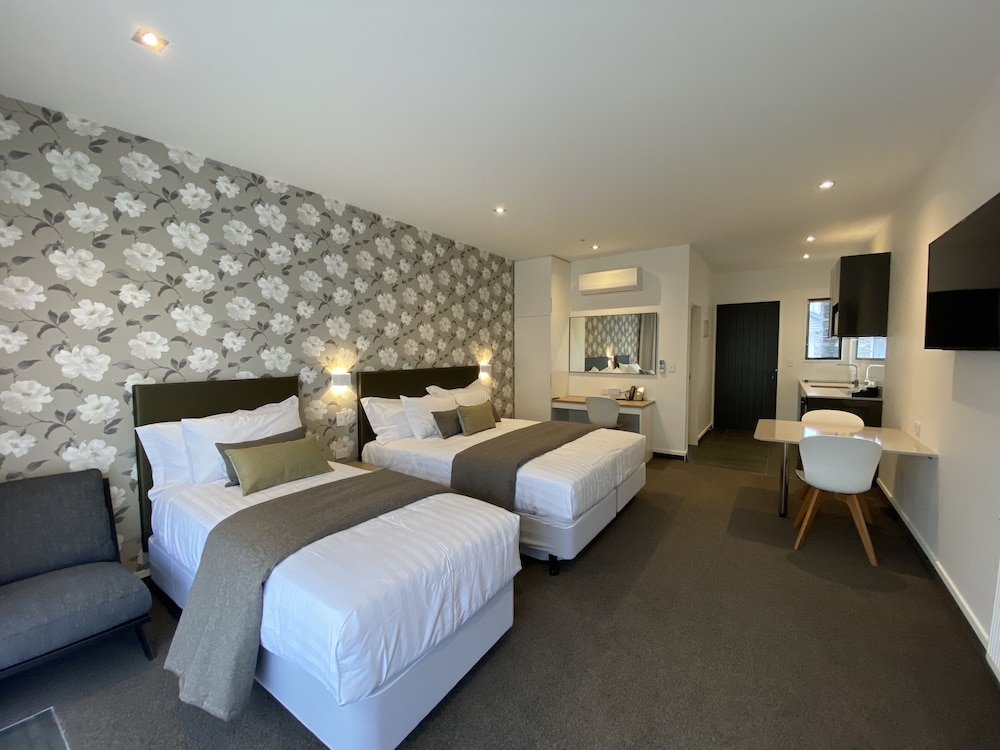 Studio Suite, Multiple Beds