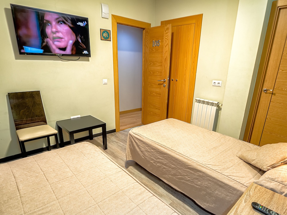 Standard Double Room (2 Single Beds) photo 3