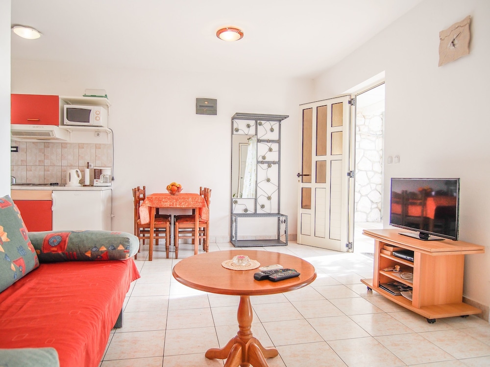 Apartment (A1) photo 1