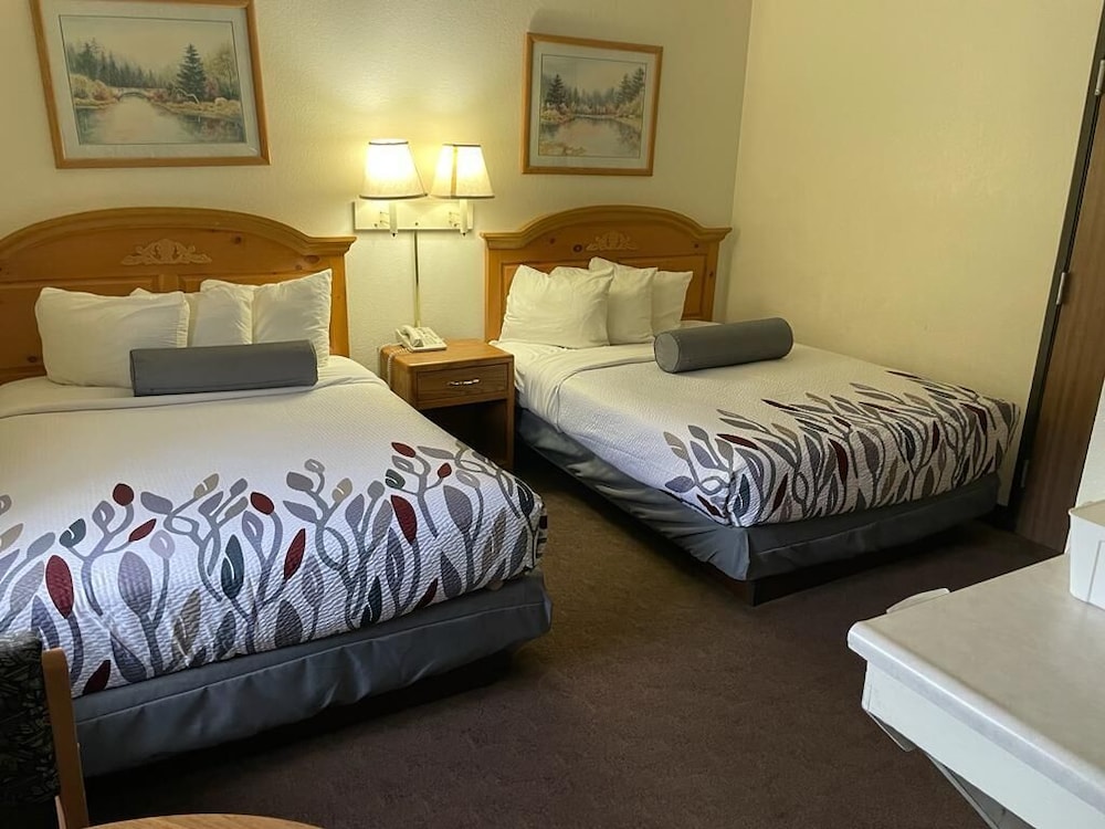 Deluxe Room, 2 Double Beds, Non Smoking photo 1