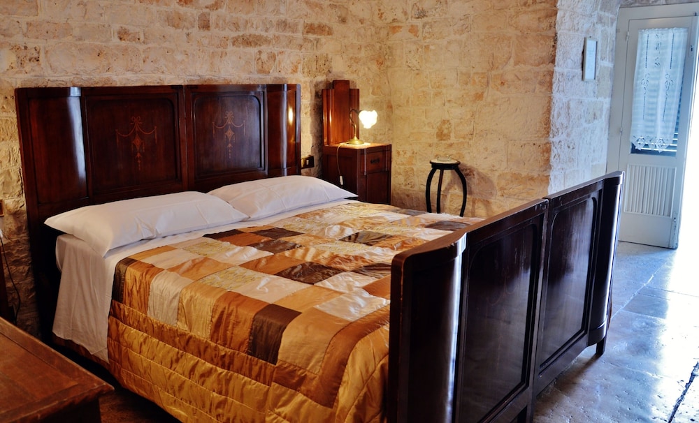 Room - Photo 1