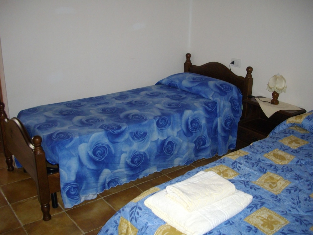 Triple Room, Multiple Beds, Non Smoking