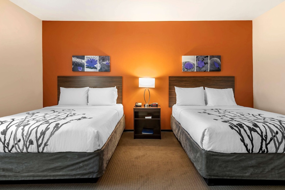 Room, 2 Queen Beds, Accessible, Non Smoking photo 2