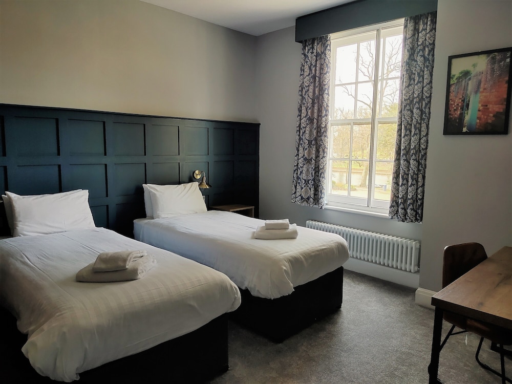 Premium Twin Room