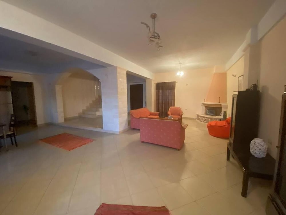 Villa photo 3