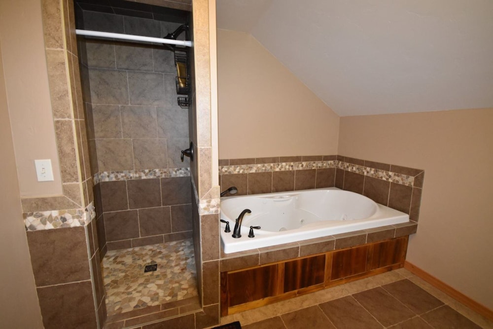House (RR320) photo 2