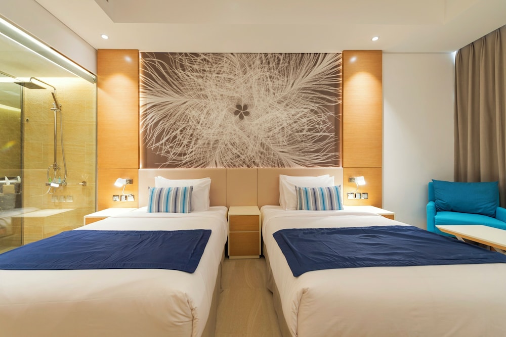 Superior Twin Room with Hotel Private Beach Access