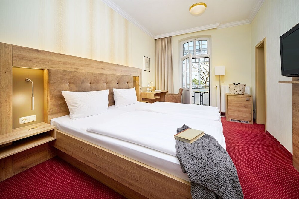 Doppelzimmer mit Balkon Meerseite