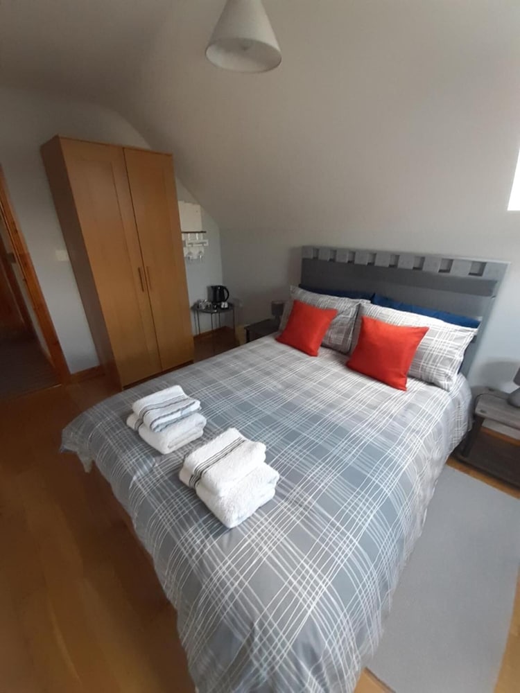 Double Room With Shared Bathroom photo 1