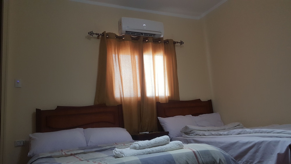 Deluxe Double Room, Multiple Beds, Balcony photo 2