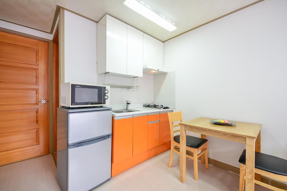 Basic Room, 1 Bedroom (B-Aliots) photo 3