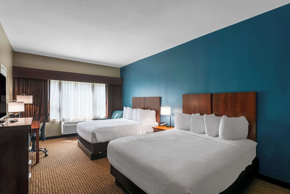 Standard Room, 2 Queen Beds, Non Smoking