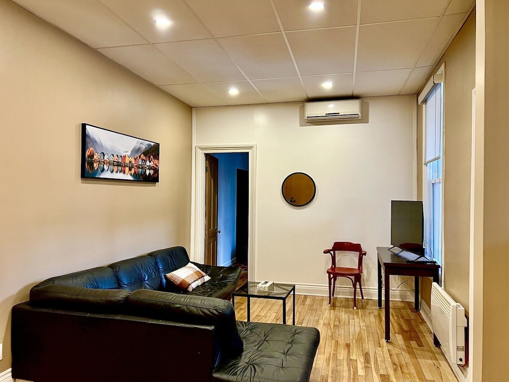 Classic Apartment thumbnail 5