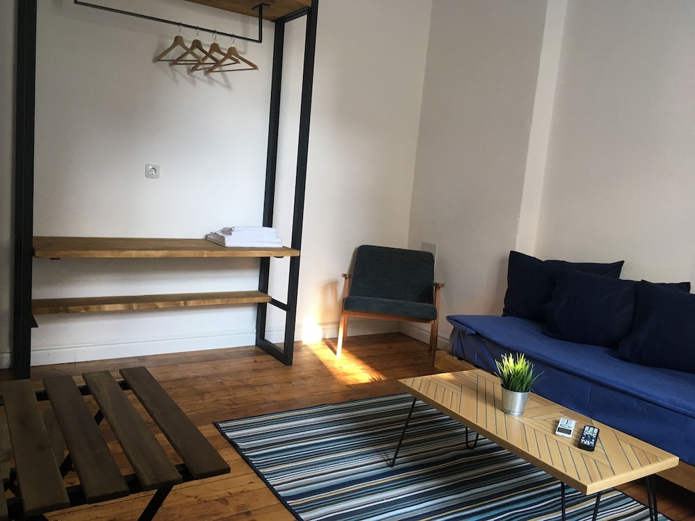 Classic Apartment, Multiple Beds, Non Smoking, Terrace photo 3
