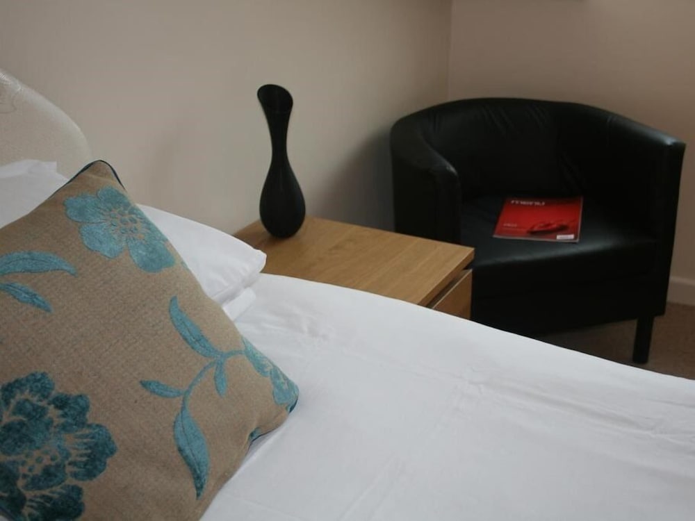 Single Room, Ensuite photo 3