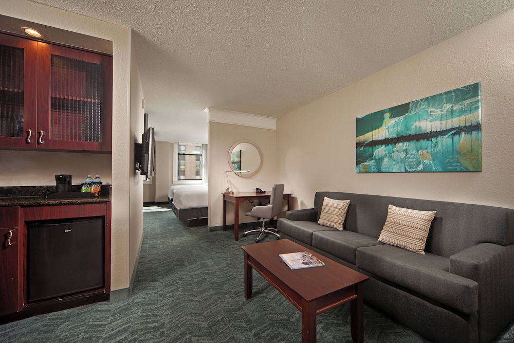 Suite, Multiple Beds - Photo 2