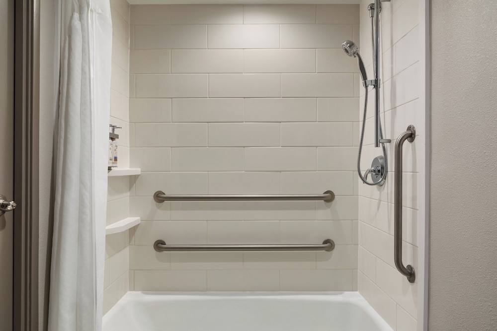 Standard Room, 2 Queen Beds, Accessible (Communications Accessible) - Photo 7