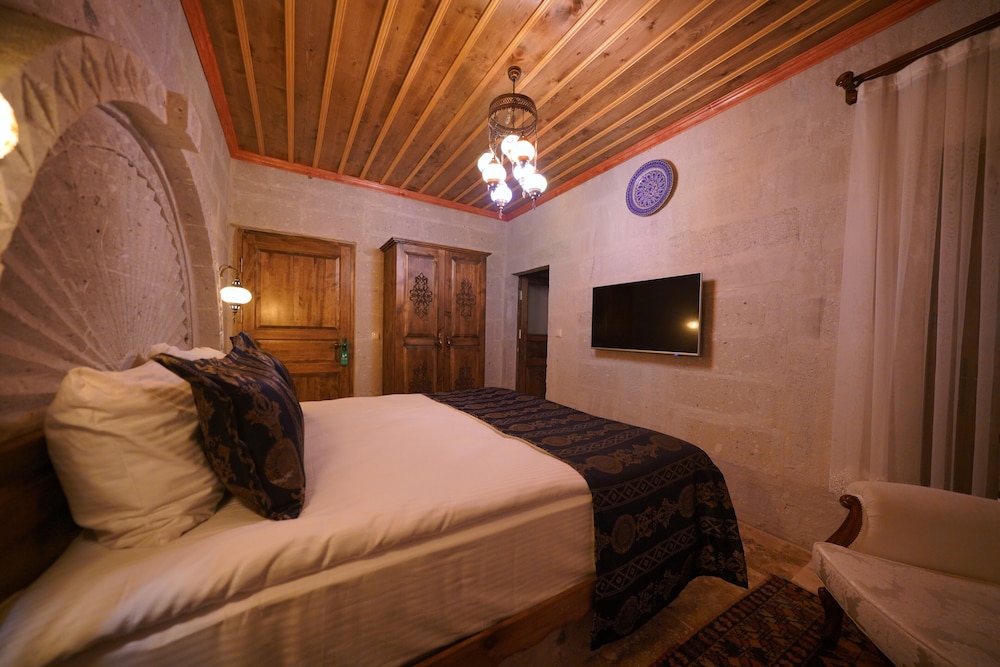 Hanzade Deluxe Stone Room - Photo 25