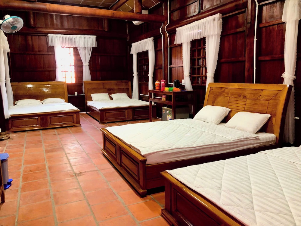 Standard Shared Dormitory, River View photo 3