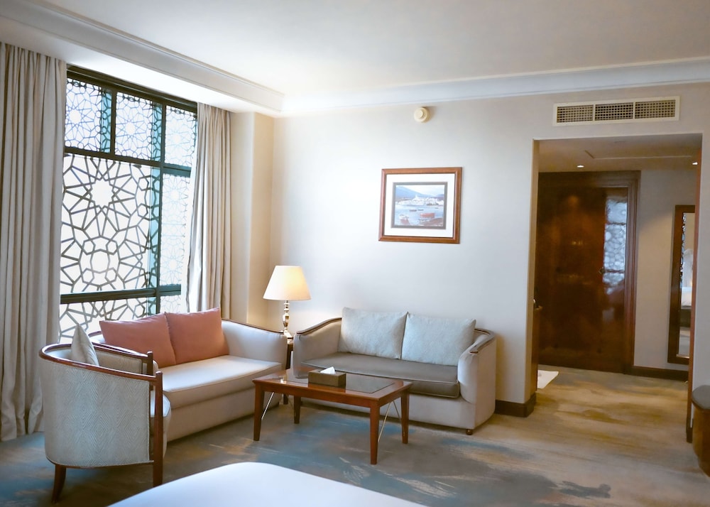 Superior Room, 1 King Bed