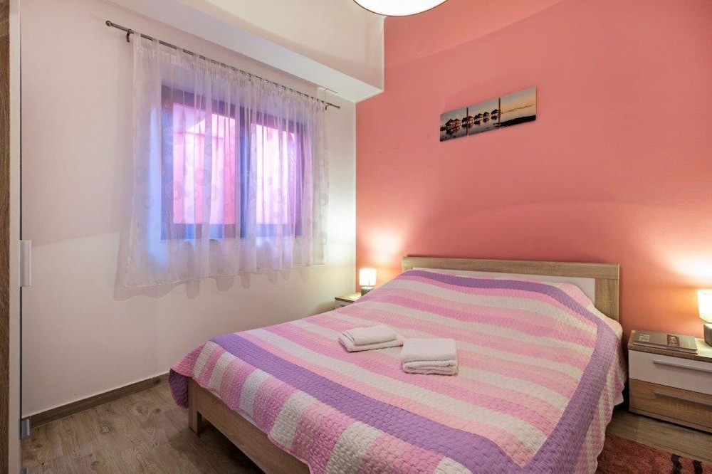 Apartment (A2+1 N2)