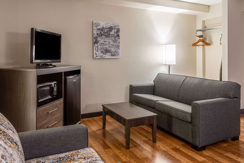 Suite, Multiple Beds, Non Smoking
