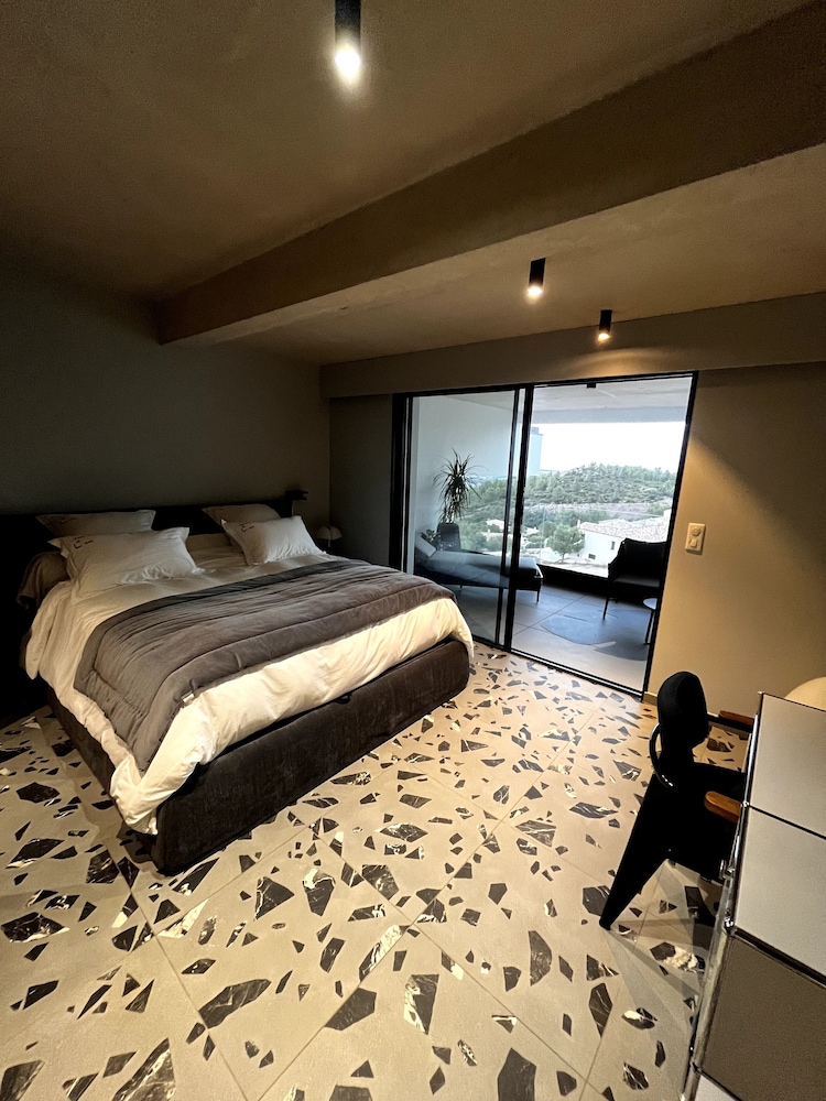 Luxury Room
