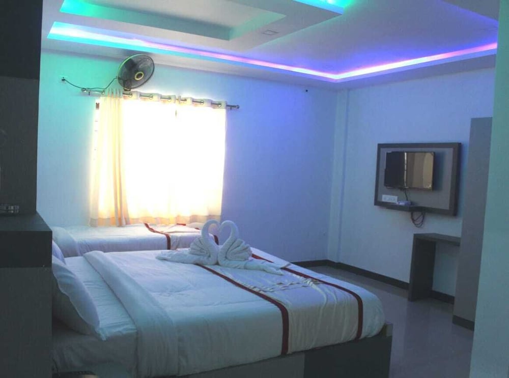 Grand Room photo 1
