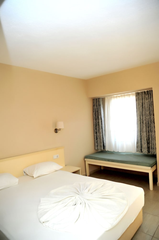 Standard Room photo 1