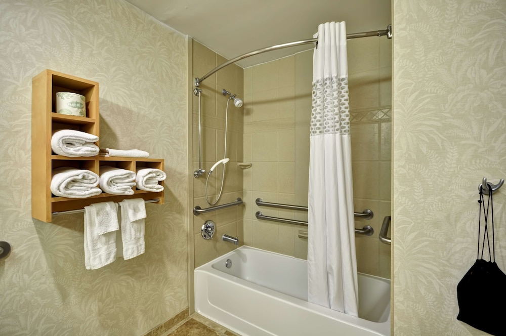 ADA Room, 2 Queen Beds, Non Smoking - Photo 5