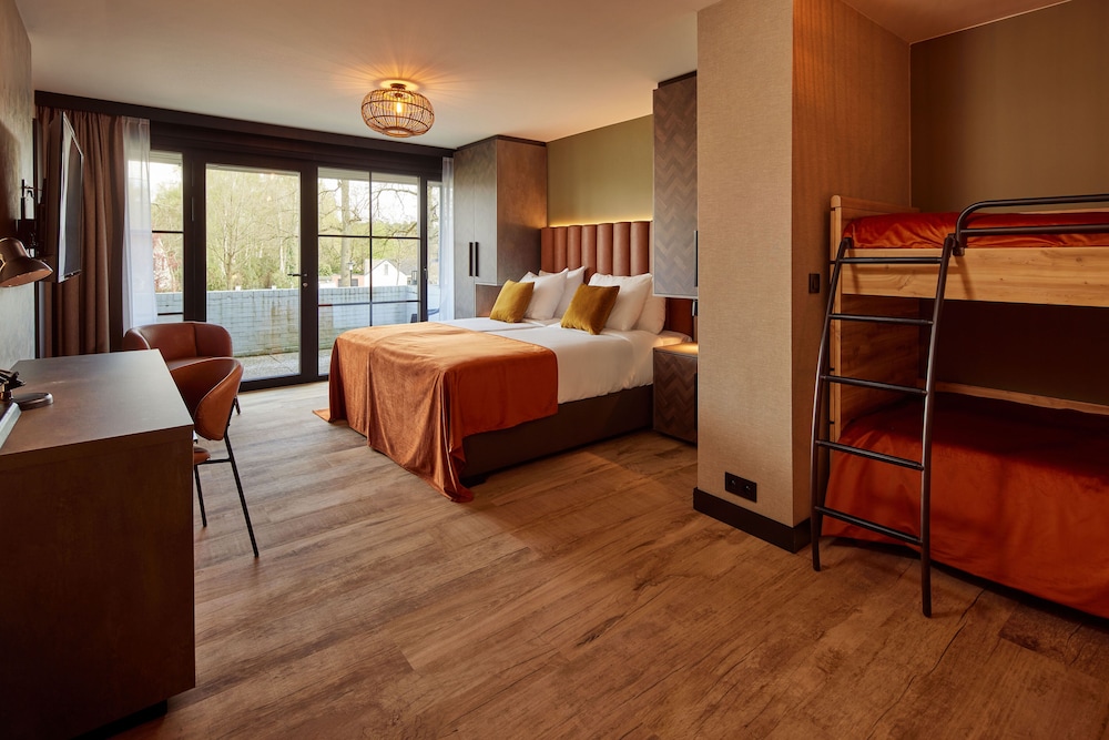 Economy Triple Room