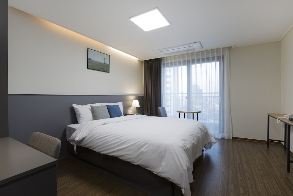 Deluxe Double Room photo 2