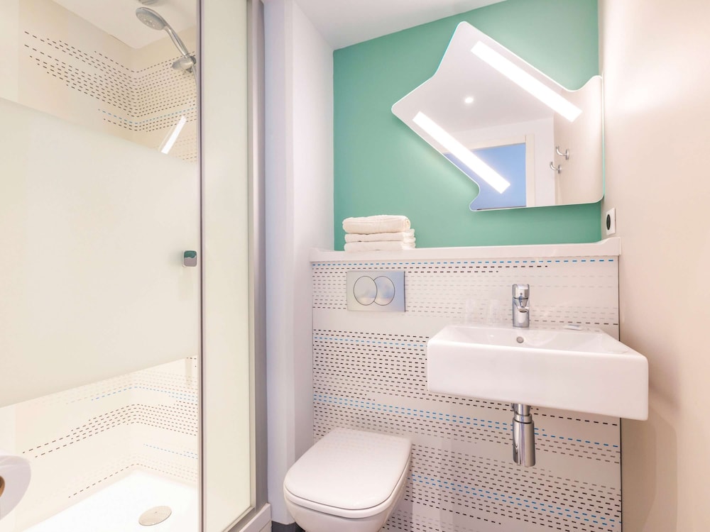 Triple Room, Multiple Beds - Photo 6