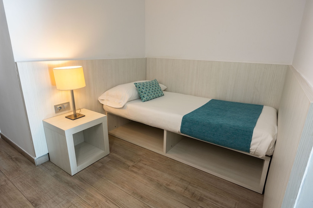 Triple Room, Sea View (Spa Access) photo 3