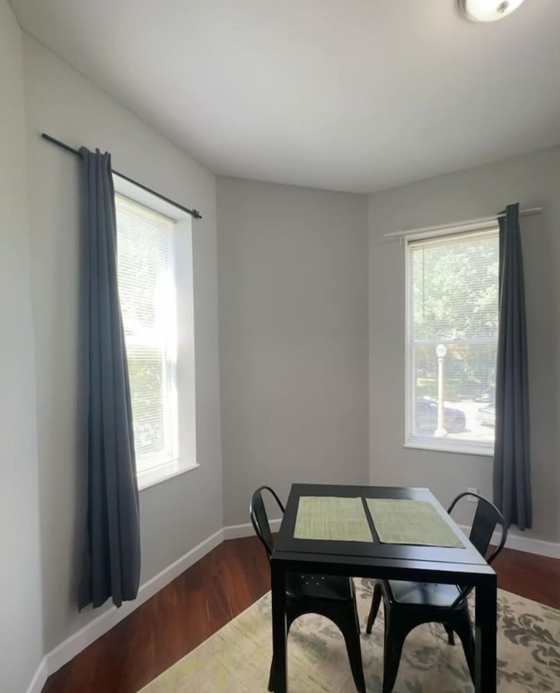 Basic Apartment, 1 Queen Bed, Non Smoking, Kitchen photo 2