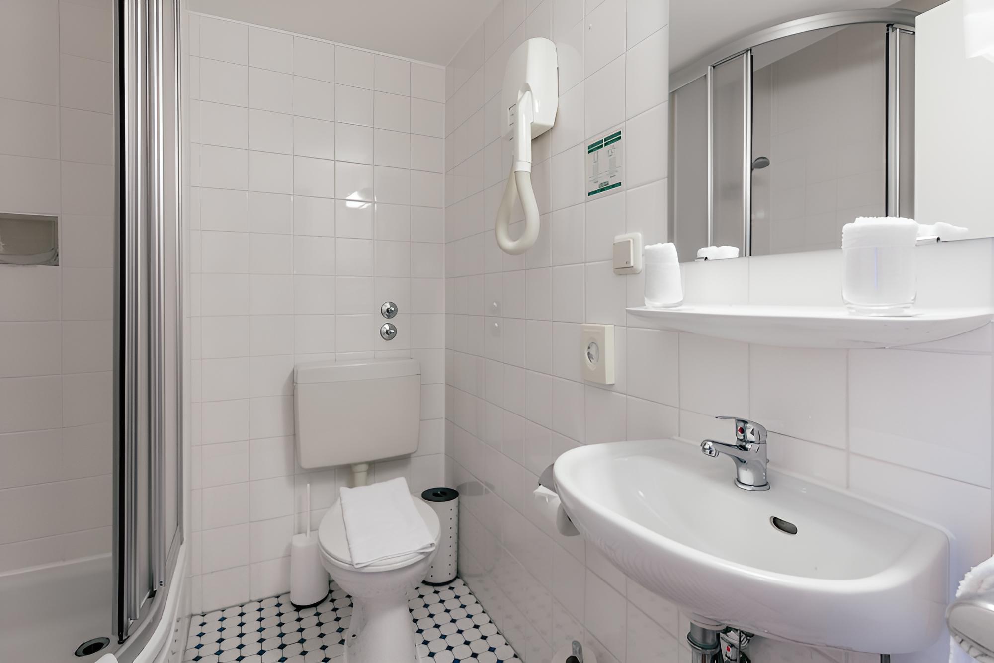 Standard Double Room/ Twin Room - incl. drinks from Minibar photo 3