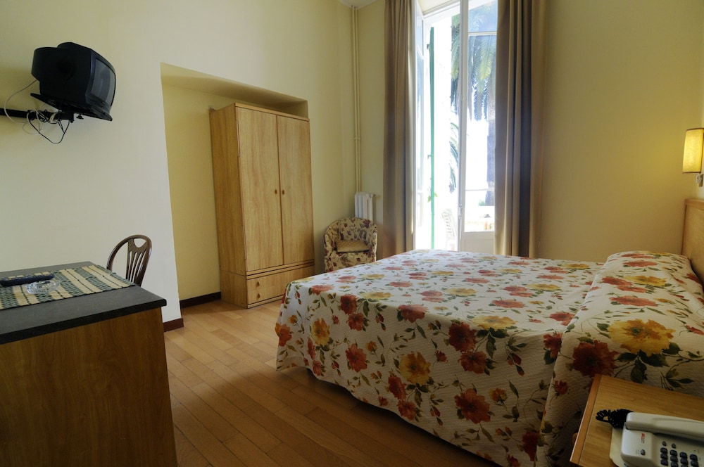 Quadruple Room, Sea View photo 2
