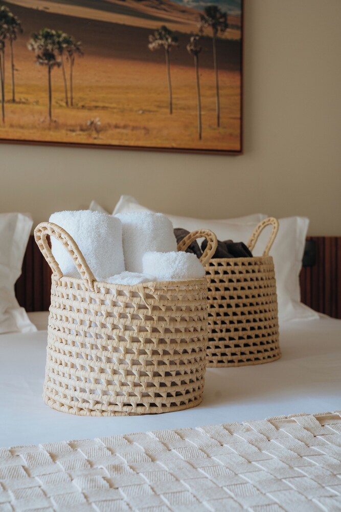 Comfort Suite, 1 King Bed, Air conditioning, Garden View photo 1