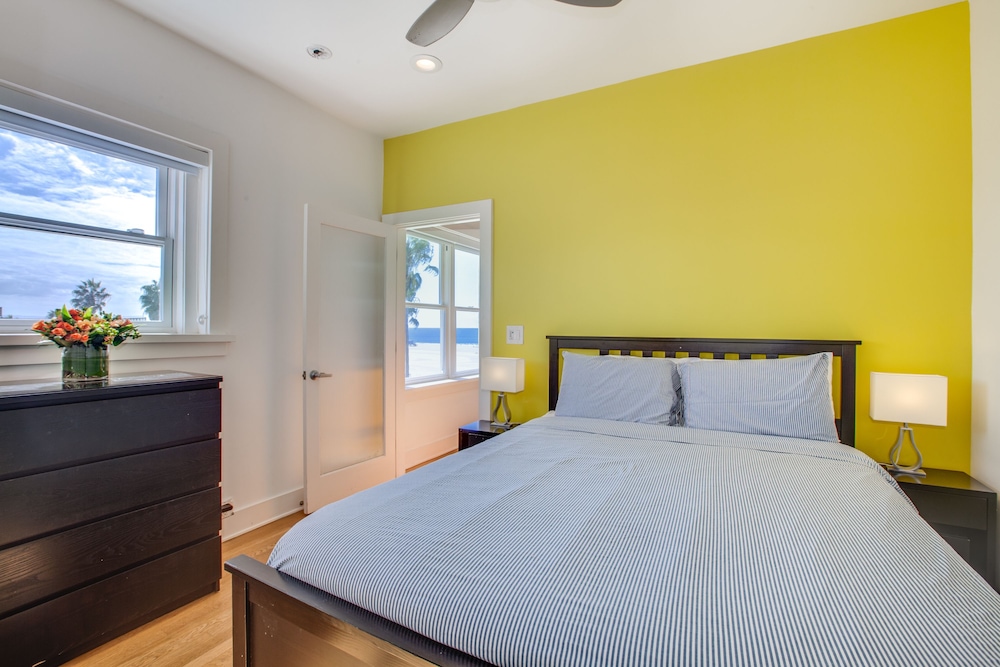 Ocean Front One Bedroom Suite