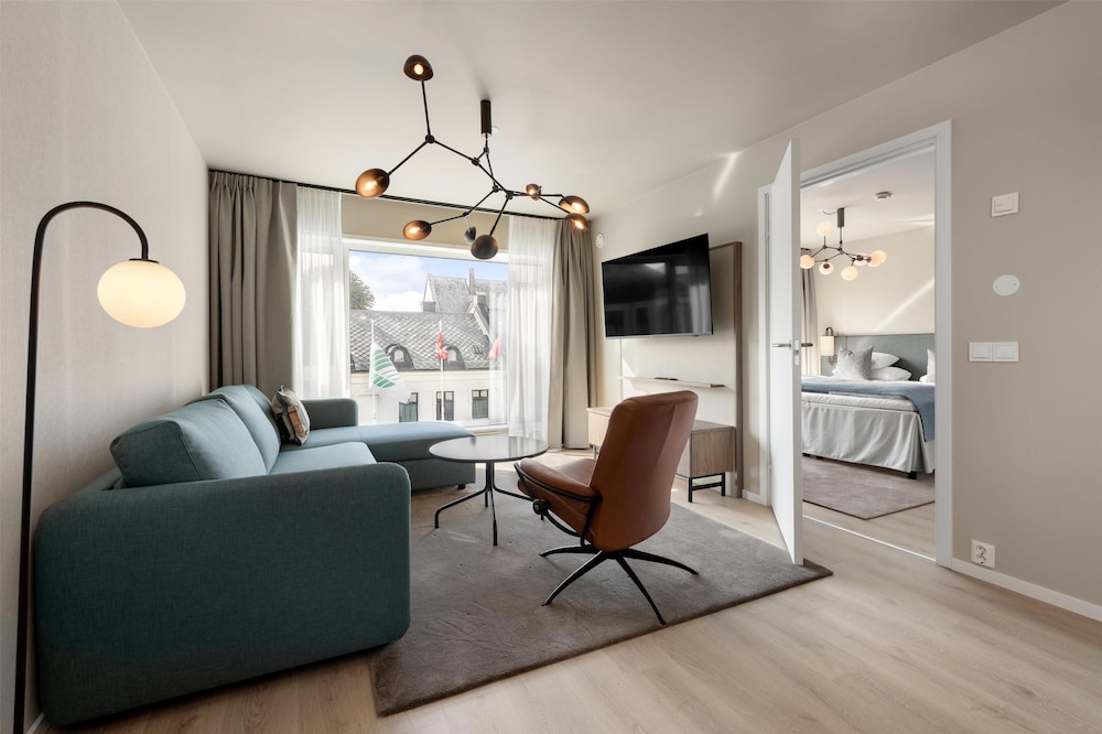 Double Room, Corner photo 1