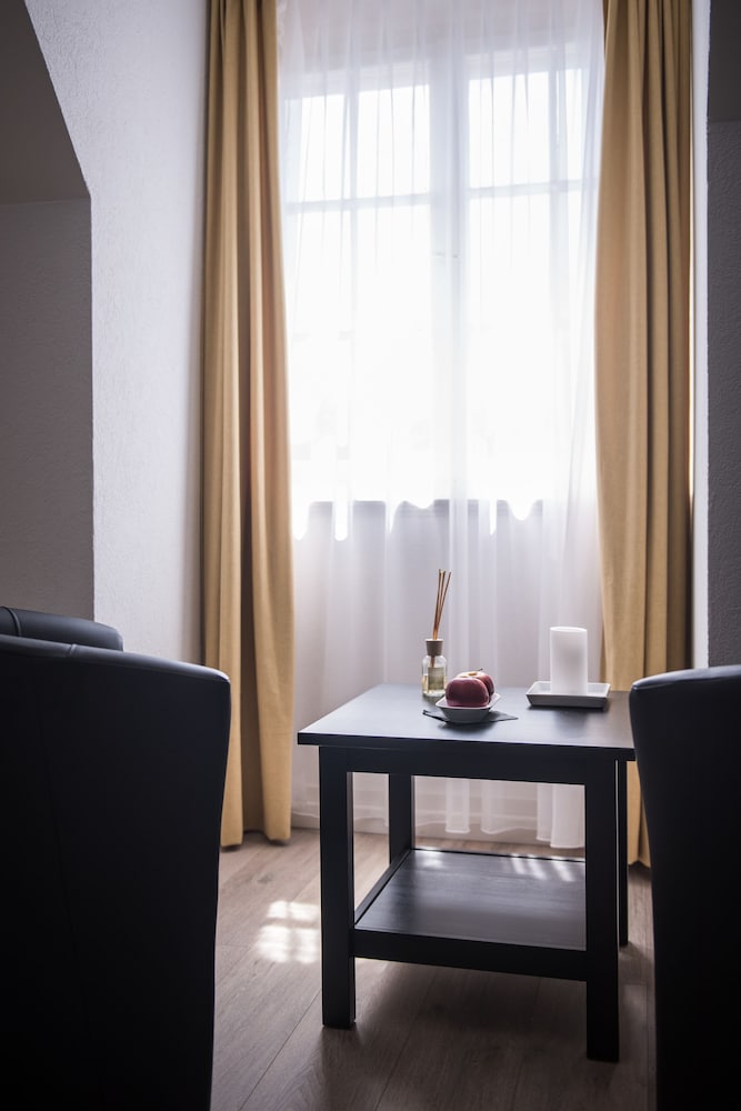 Superior Villa, 1 King Bed with Sofa bed, Shared Bathroom, Garden View photo 3