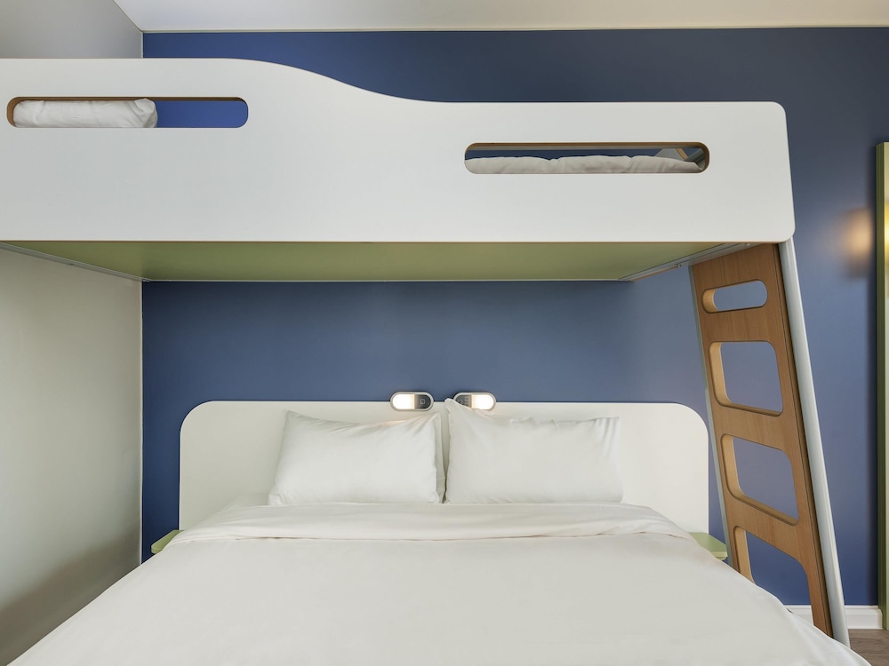 Room, Multiple Beds photo 2